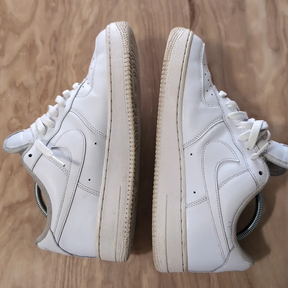 Nike Men's Air Force 1 Low '07 Athletic Shoes Triple White CW2288-111 Lot 10‎